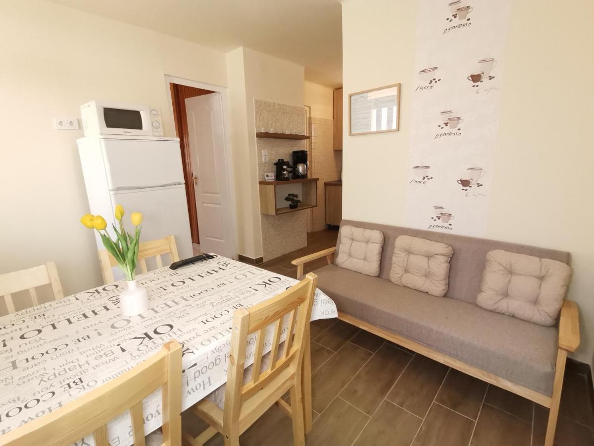 Gyoengyvirag Apartmanhaz Hajdúszoboszló Exterior foto