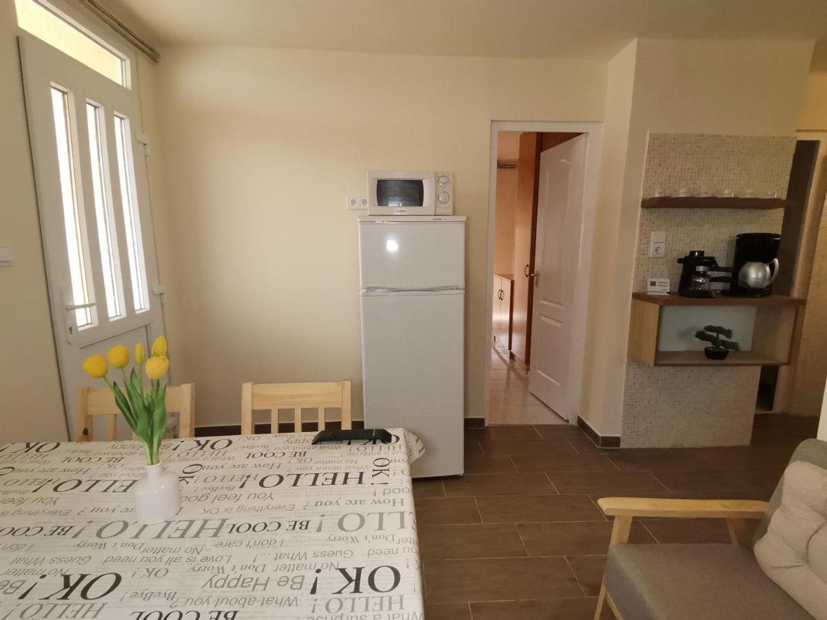 Gyoengyvirag Apartmanhaz Hajdúszoboszló Exterior foto