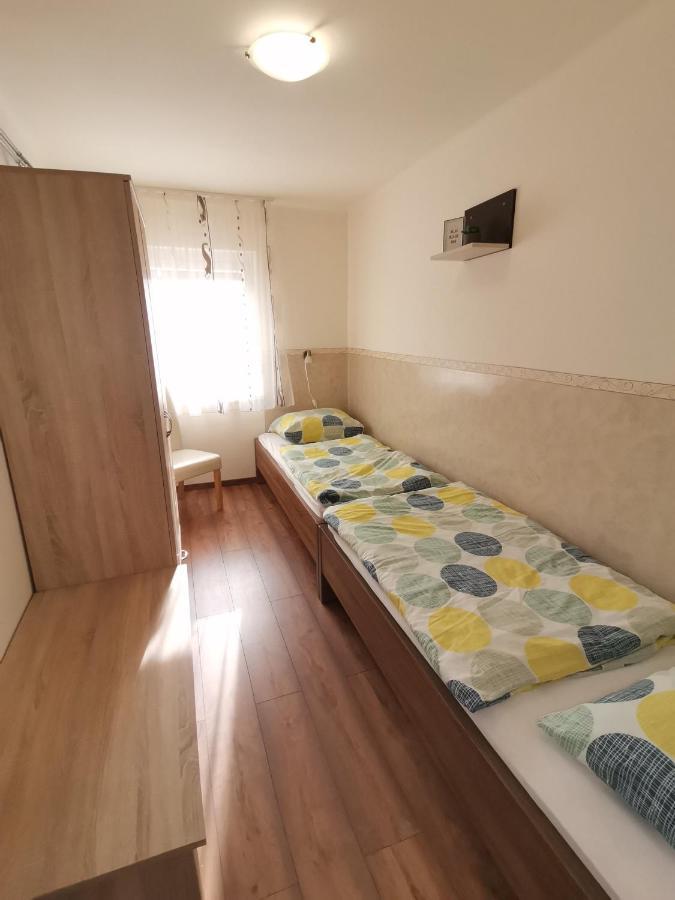 Gyoengyvirag Apartmanhaz Hajdúszoboszló Exterior foto